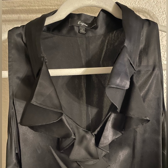 Express Silk Top Size Large - Picture 2 of 4